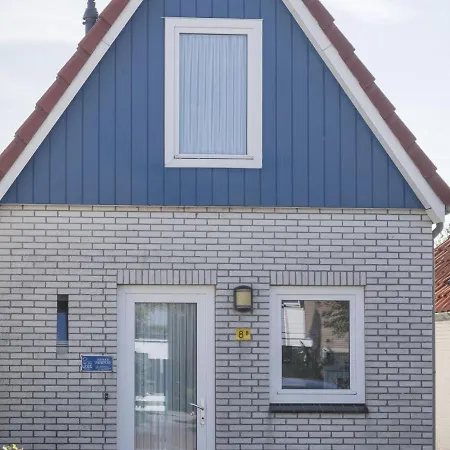 Holiday home Small House In The Center Of De Cocksdorp On The Island Texel